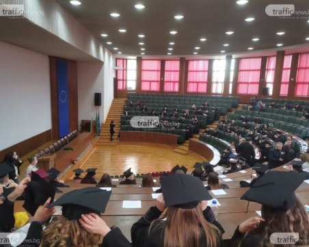 Облекчават мерките в университетите – допускат лекции и изпити без зелен сертификат