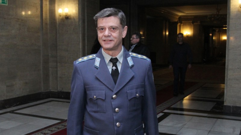 Ген. Попов: Конфликти тепърва ще има, а българската армия е в недоимък