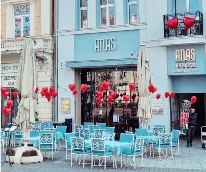 Известен ресторант в центъра на Пловдив остави без храна посетителите