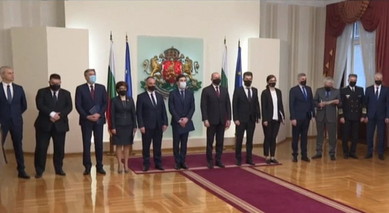 Започна Консултативният съвет за национална сигурност при президента Румен Радев.