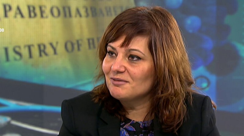 Здравният министър сформира работна група заради високата смъртност от COVID-19