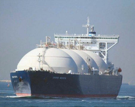 ЕС закупува превантивно рекордни количества втечнен газ