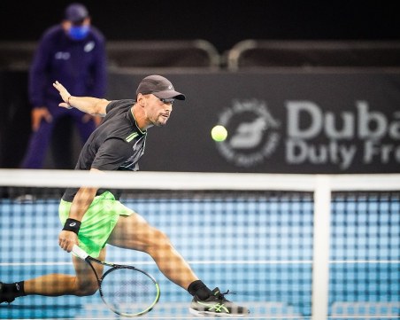 Кузманов достигна до четвъртфиналите на турнир в Индия