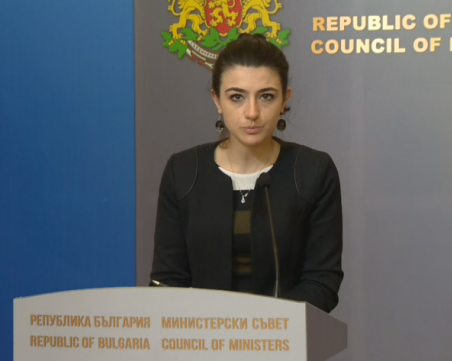 Лена Бориславова: Част от 19-те лица в списъка на Петков участват в организацията на протести