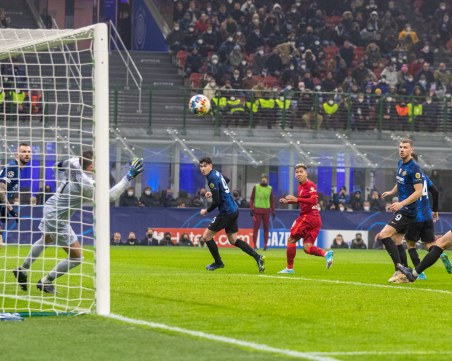 Ливърпул с много важна крачка към четвъртфиналите, Залцбург изпусна Байерн Мюнхен