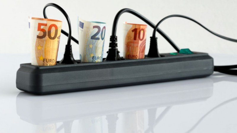 Спад на средна цена на тока за утре в Европа до 146 евро за MWh, а в България до 179 евро