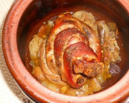 В КулинаАРТницата на шеф Шанков: Телешки джолан и опашка в гърне! Неустоимо