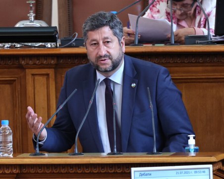 Въпреки протеста: Управляващите няма да размислят за прехвърлянето на НИМХ в МОСВ