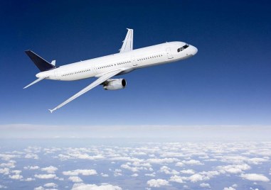 Авиокомпанията Луфтханза спира от понеделник полетите си до Киев и