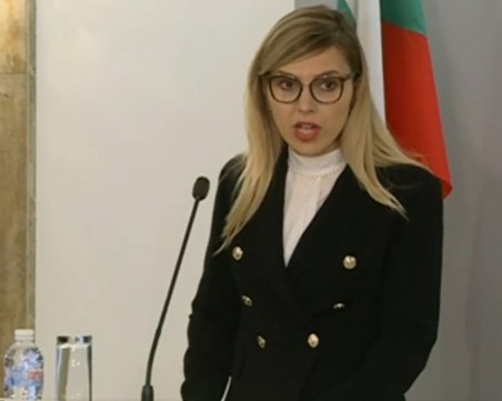 Външно министерство за пожара на ферибота: Седем българи се издирват, двама са в болница