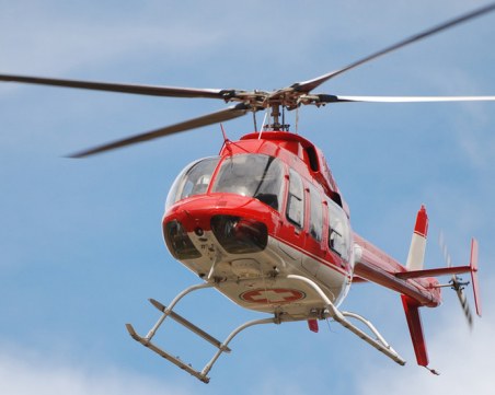 Хеликоптер се разби на метри от плажуващи в Маями