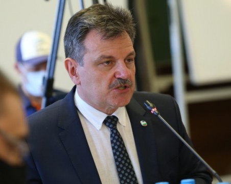 Д-р Симидчиев: Зеленият сертификат не е ефективен