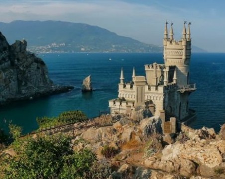 Европа санкционира 5-има руснаци заради анексирането на Крим от Москва