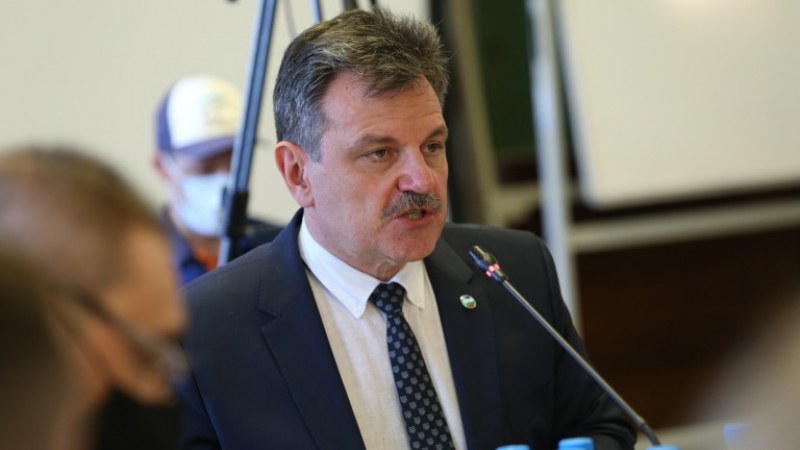 Д-р Симидчиев: Зеленият сертификат не е ефективен