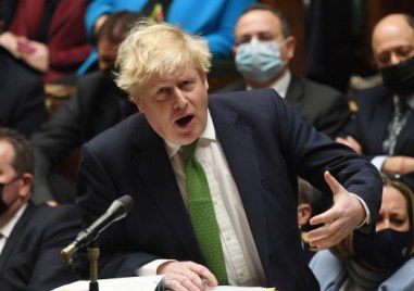 Британският премиер Борис Джонсън ще съгласува пакет от незабавни санкции