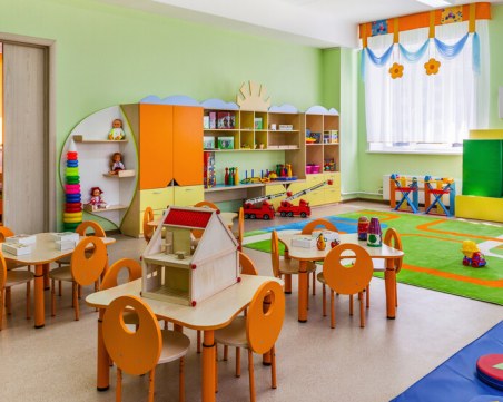 Отпадат таксите за детски градини и ясли, променят данъка върху социалните разходи