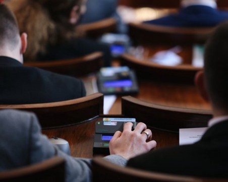 Гласуват Бюджет 2022 на второ четене