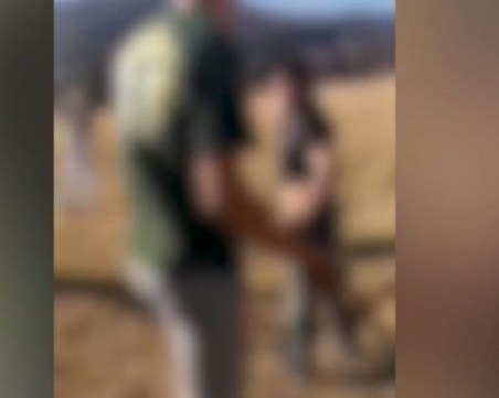 Свидетел на боя с камшик: Накараха детето да се съблече и го удряха