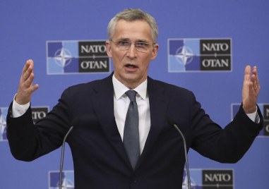 Ръководителят на НАТО Йенс Столтенберг осъди безразсъдната и непровокирана атака