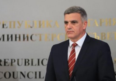 Думите на военният министър Стефан Янев предизвикаха бурна реакция в