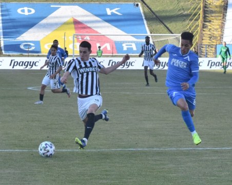 Локо пусна билетите за мача с Царско село