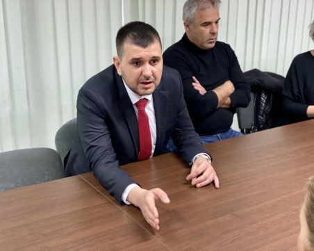 Спрени са процедурите по ОВОС за двете кариери над Белащица