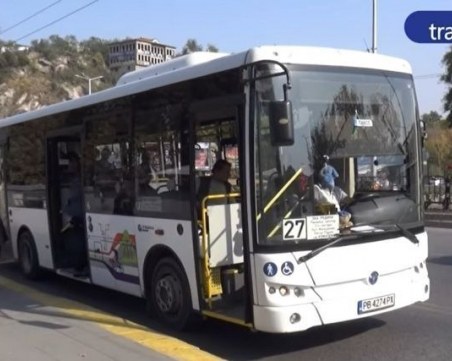 Три автобусни линии променят маршрута си заради авария на топлопровод