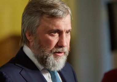 Украински опозиционни депутати призовават президента Володимир Зеленски да започне преговори