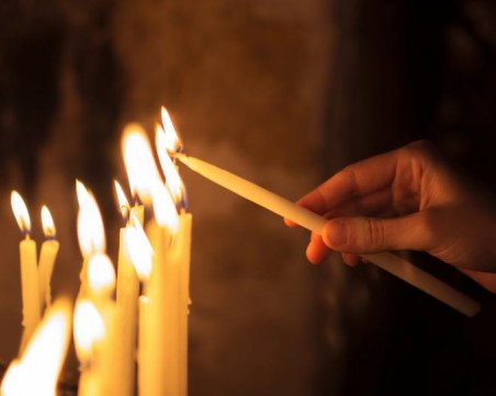 Голяма Задушница е - отдаваме почит на мъртвите