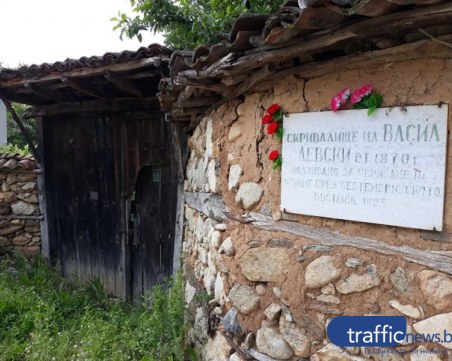 Пловдивското село Чехларе пази жив духа на Левски