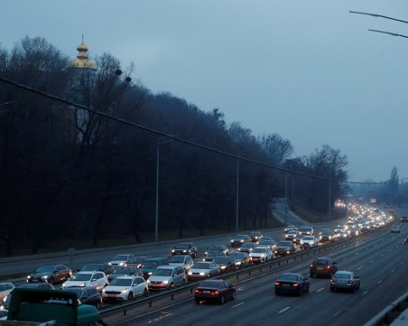 Успешно евакуираха първите българи от Украйна