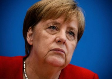 Бившият германска канцлер Ангела Меркел е била обрана докато пазарува