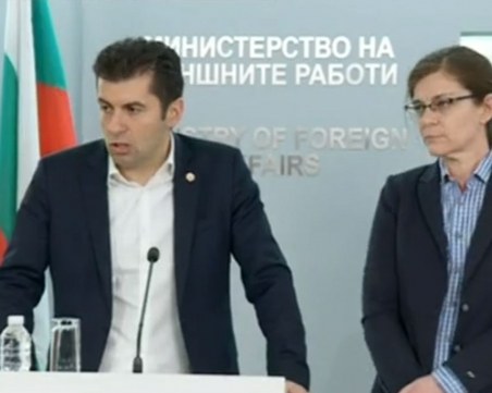 Премиерът: Чакаме зелен коридор, за да евакуираме българи от Украйна