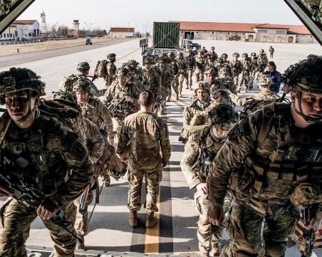 За първи път: НАТО задейства Силите си за реагиране