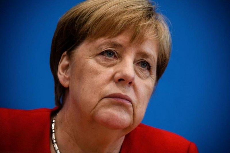 Обраха Ангела Меркел в магазин за деликатеси