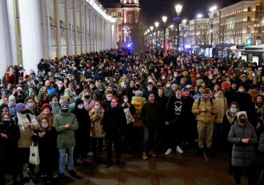 От Москва до Сибир руски антивоенни активисти днес отново излязоха
