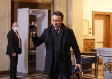 Няма опасност от политическа криза в страната след като премиерът