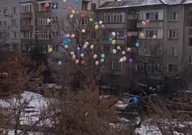 Разноцветни балони полетяха в небето над Пловдив в знак на