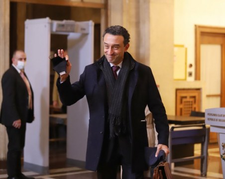 Лорер: Няма опасност от политическа криза у нас