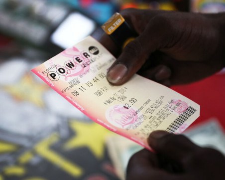 Мъж спечели $10 млн. от лотарията за втори път в рамките на три години