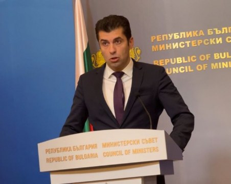 Петков: Гласуваме оставката на министър Стефан Янев, коалицията е единна