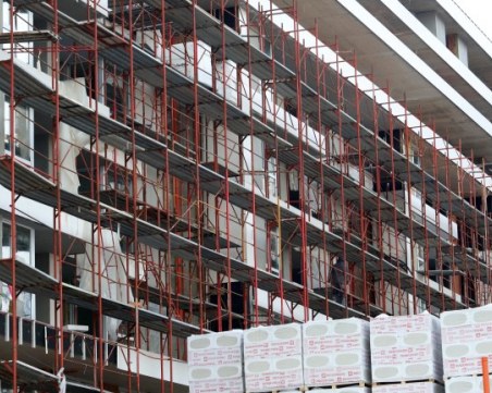 Строителството поскъпна с 25-30%! Бизнесът иска индексация по договорите с общини