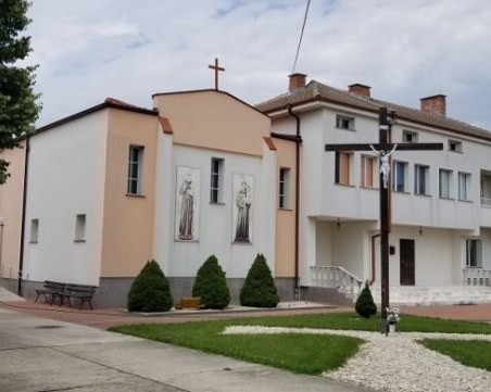 Свещеници от Раковски приютяват украински бежанци