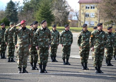 Правителството на Северна Македония ще дари военни материали и оборудване