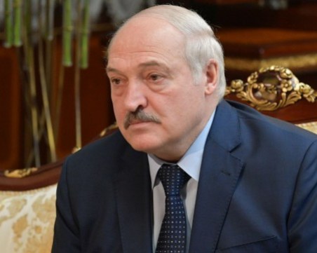 Беларурски войски нахлуха в Украйна