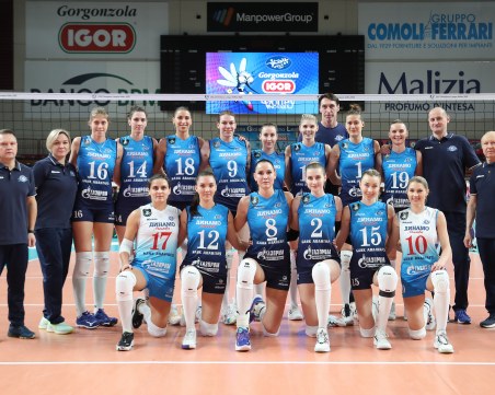 Изхвърлиха руските отбори и от волейбола