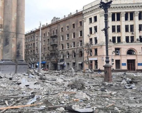 Крилата ракета взриви сградата на областна администрация в Харков