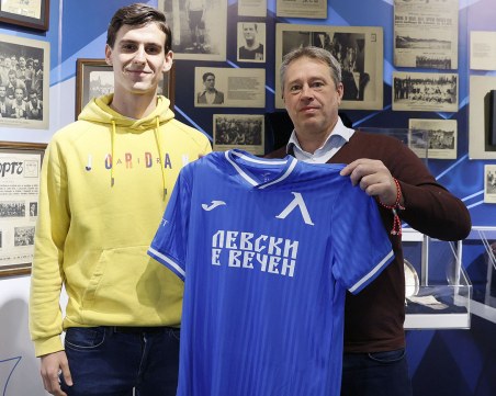 Левски представи играч на Берое