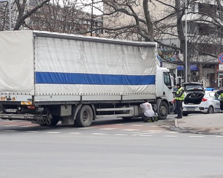 Тир закъса на пешеходна пътека на пловдивски булевард
