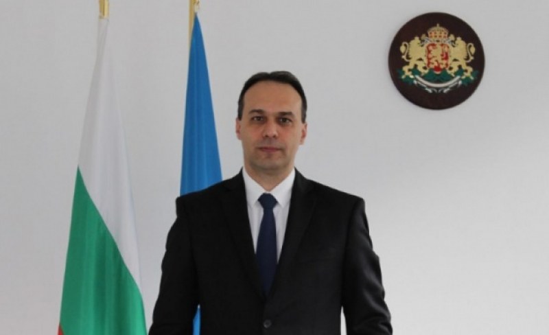 Официално: Премиерът предложи представителя ни в НАТО Драгомир Заков за военен министър